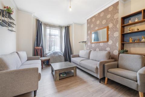 Croydon Road, Penge, London, SE20 3 bed end of terrace house for sale