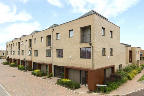 Harvest Road, Trumpington, Cambridge... 4 bed townhouse for sale