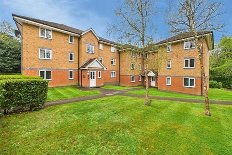 Masefield Gardens, Crowthorne... 2 bed apartment for sale