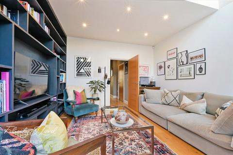 Glyn Road, LONDON E5 2 bed flat for sale