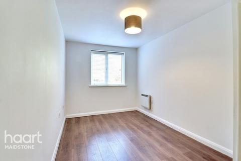 St Peters Street, Maidstone 2 bed apartment for sale