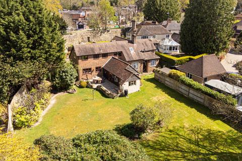 London Road, East Grinstead RH19 4 bed detached house for sale