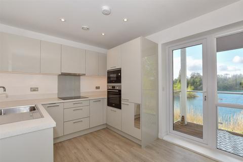 2 Walters Close, Snodland ME6 2 bed apartment for sale