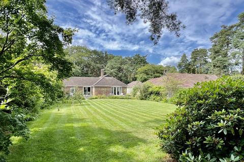 Lions Lane, Ashley Heath, BH24 3 bed detached bungalow for sale