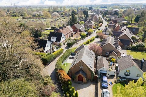 Henleys Lane, Abingdon OX14 3 bed detached house for sale