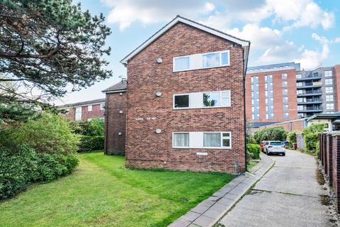 Hurst Road, Sidcup DA15 2 bed flat for sale