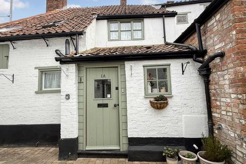 West End, Westbury 2 bed terraced house for sale
