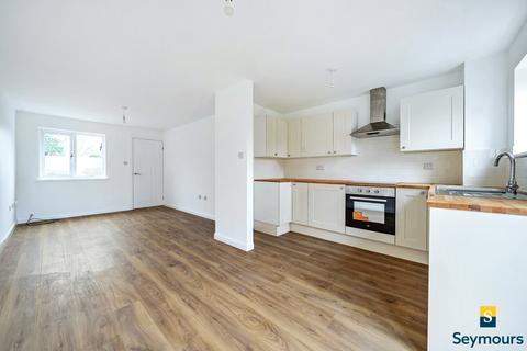 New Road, Guildford GU4 2 bed semi