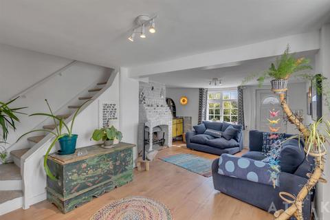 Darby Road, Beccles 3 bed end of terrace house for sale
