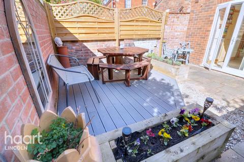 Newport, Lincoln 4 bed terraced house for sale