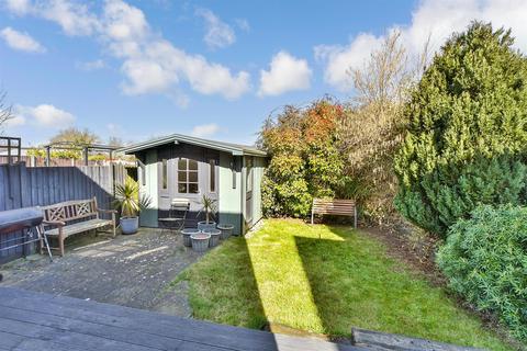 Plough Inn Terrace, Sheerness ME12 3 bed detached house for sale