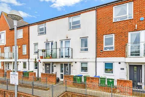 Samas Way, Dartford DA1 4 bed terraced house for sale