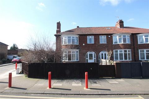 St. Mary's Walk, Acklam 4 bed semi