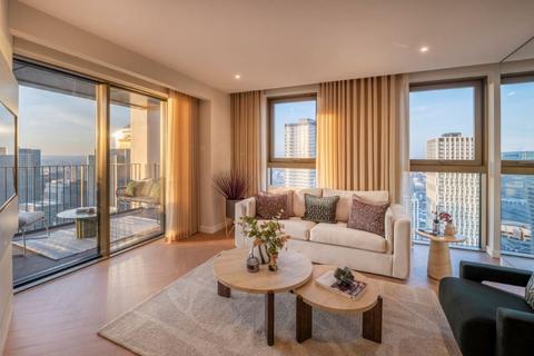 One Thames Quay, 222 Marsh Wall... 3 bed flat for sale