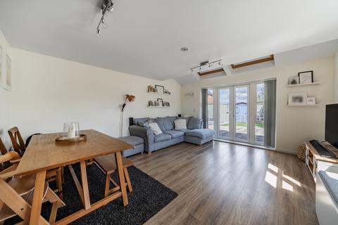 Cotton Close, Mitcham CR4 3 bed end of terrace house for sale