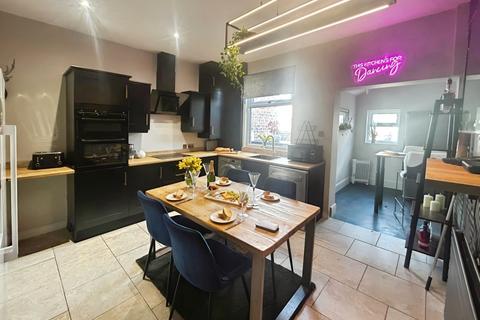 Campbell Street, South Yorkshire S61 2 bed end of terrace house for sale