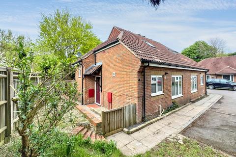 Monks Close, West Hanney, Wantage, OX12 2 bed bungalow for sale