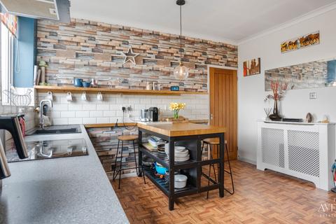 Springfield Road, Sutton Coldfield... 2 bed apartment for sale