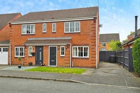 3 bedroom semi-detached house for sale