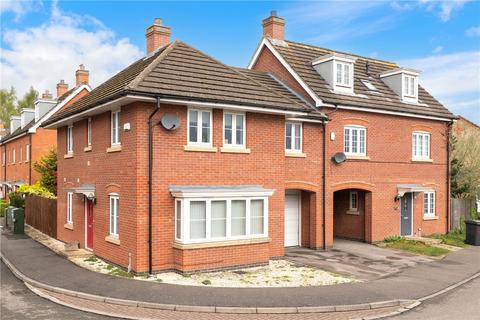 Kingsdown Road, Lincoln... 4 bed link detached house for sale