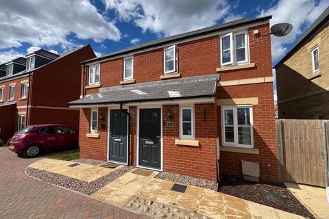 2 bedroom semi-detached house for sale