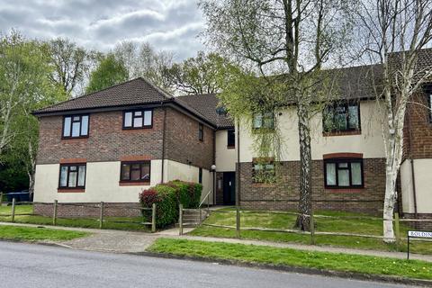 Kilnbarn Way, Haywards Heath, RH16 1 bed flat for sale