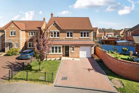 Welbourn Close, Sleaford... 4 bed detached house for sale