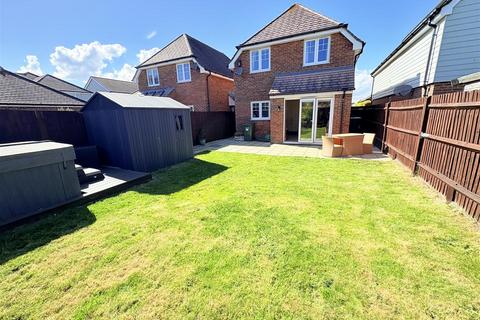 Hawksworth Place, Fareham PO14 3 bed detached house for sale