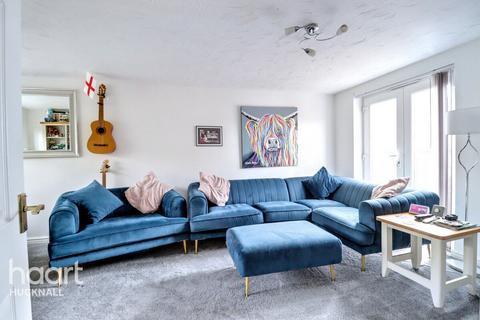 Pagett Close, Nottingham 3 bed semi