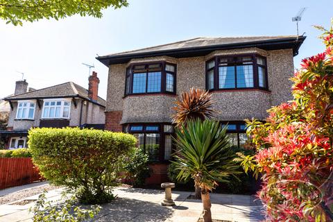 Superb Home, Norton Road, 4 bed detached house for sale