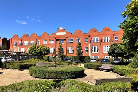 Gresham Park Road, Old Woking GU22 2 bed apartment for sale