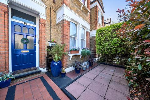 Laleham Road, London, SE6 2HU 2 bed flat for sale
