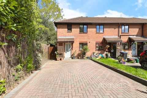 Heather Mead, Frimley, Camberley 3 bed end of terrace house for sale