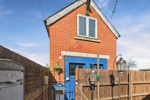 Granville Road, Colchester CO1 2 bed detached house for sale