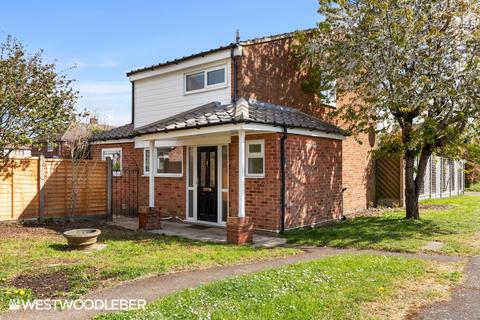 Wallers Way, Hoddesdon EN11 3 bed detached house for sale