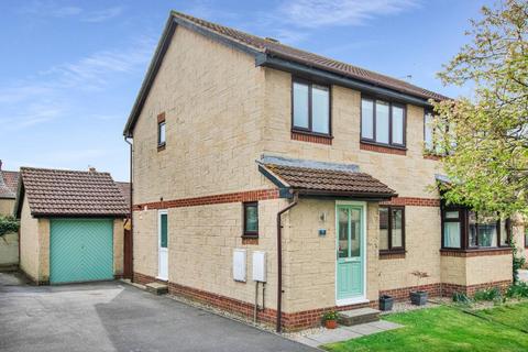 Immaculately presented three bedroom... 3 bed semi