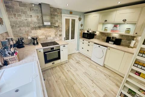 Wimborne Road, Pencoed, Bridgend... 3 bed detached house for sale