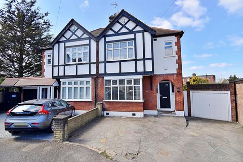 Frinton Drive, Woodford Green, Essex.... 3 bed semi