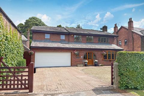 Clyffes Farm Close, Ormskirk L40 5 bed detached house for sale