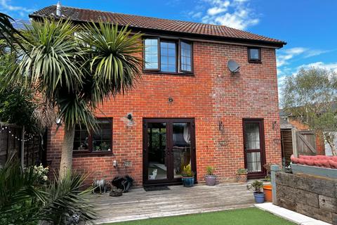 Wedgewood Close, Holbury... 3 bed end of terrace house for sale