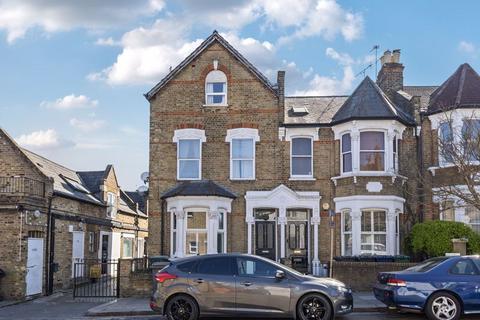 Percy Road, London 1 bed apartment for sale