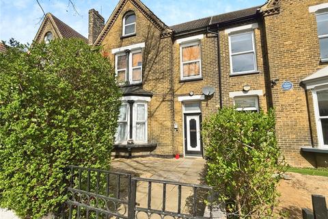 Railway Street, Kent ME7 1 bed flat for sale