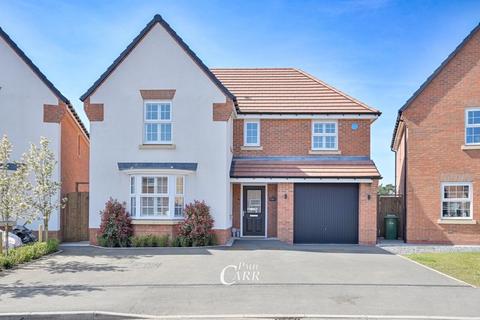 Tomkinson Heights, Cannock WS12 4 bed detached house for sale