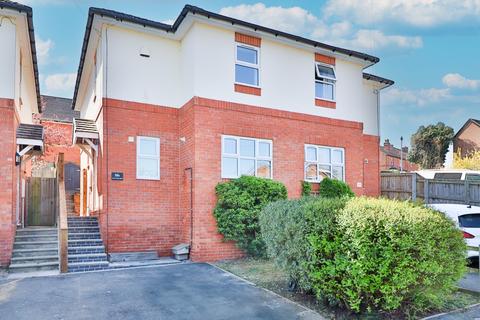 Lower Chase road, Malvern, WR14 2BZ 3 bed semi