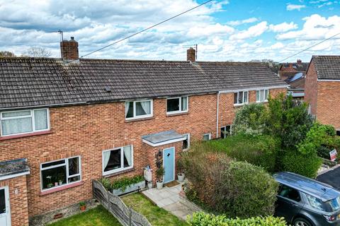 Fullers Close, Melksham SN12 3 bed terraced house for sale