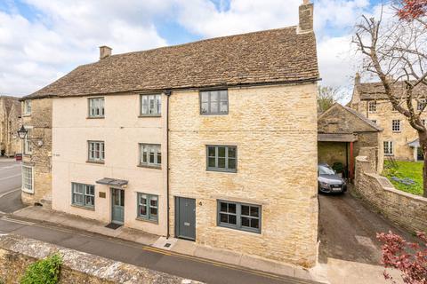The Green, Tetbury 2 bed end of terrace house for sale