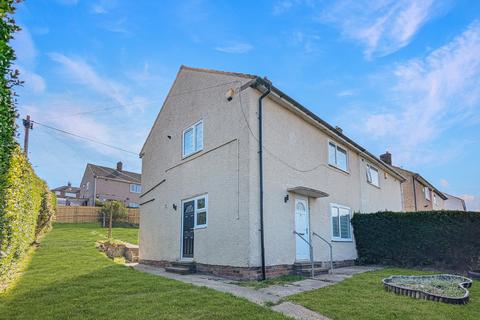 Springfield Crescent, Chesterfield, S44 3 bed semi