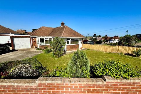 Roberts Road, Hythe, Southampton 3 bed bungalow for sale