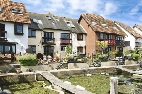 22 Velsheda Court, Hythe Marina 4 bed terraced house for sale