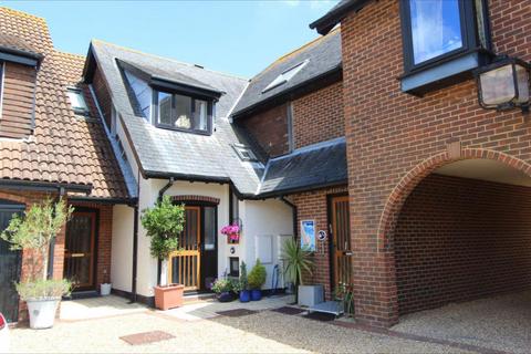 Velsheda Court, Hythe, Southampton... 4 bed townhouse for sale